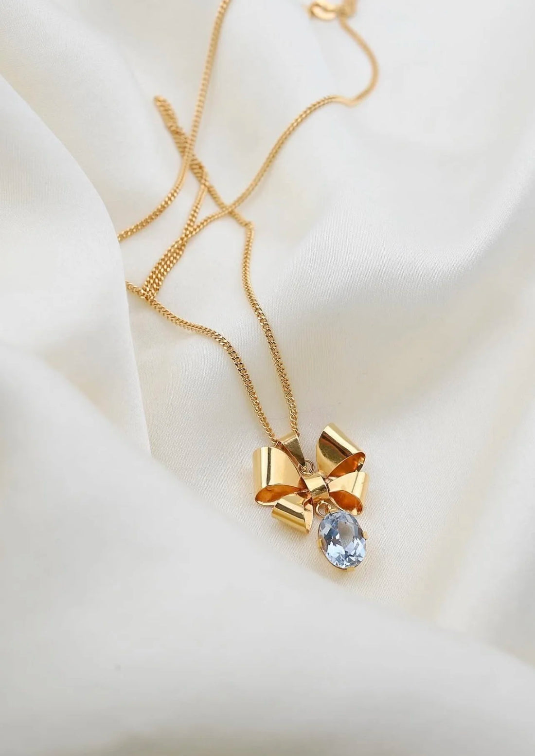 The Sweetest Ribbon Spinel Pendant w Chain 18K Gold 1952