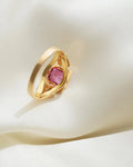 Beautiful Swedish Bubblegum Sapphire Ring 18K Gold 1952