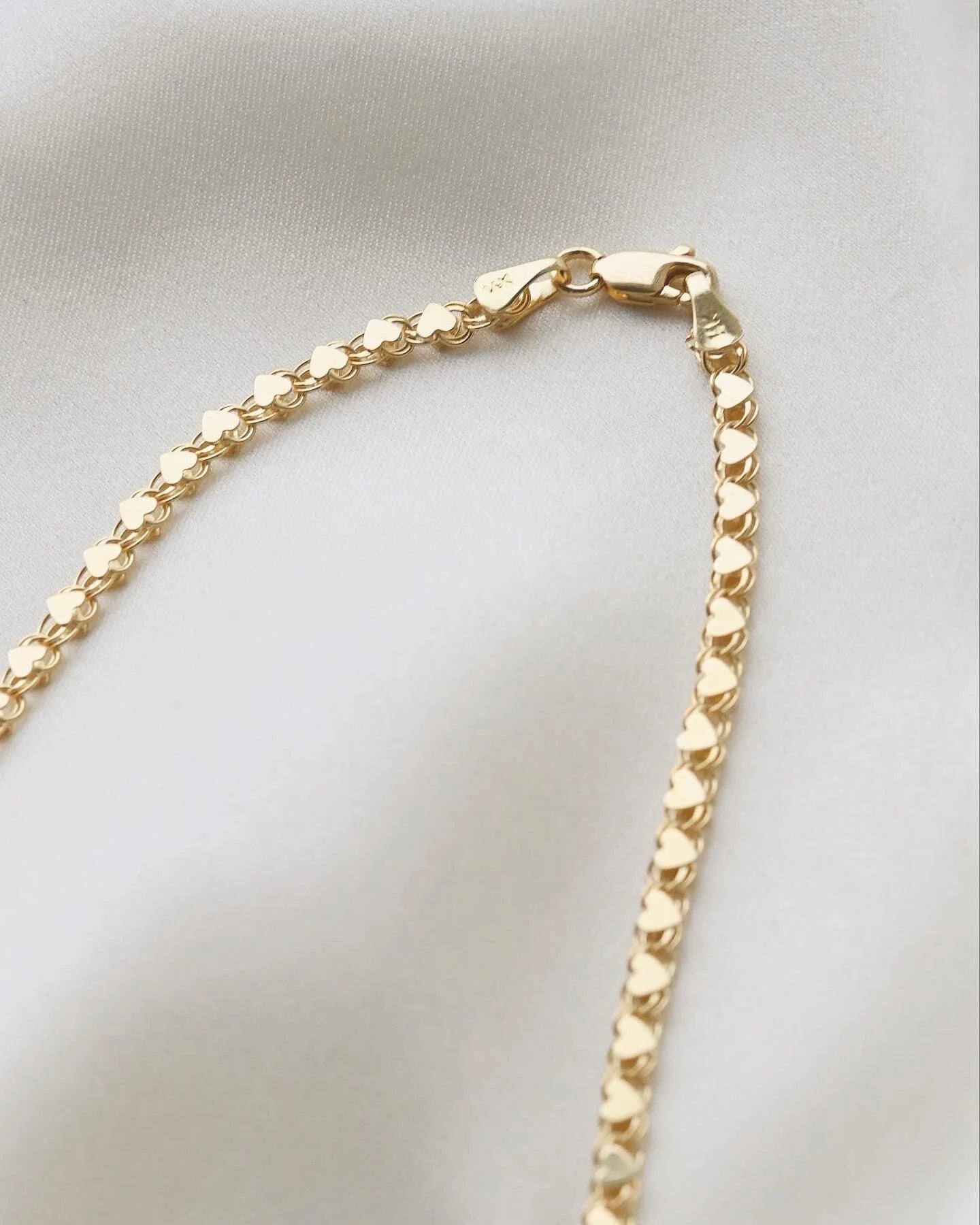 Stunning Rare Tiny Hearts Link Chain Necklace 14K Gold