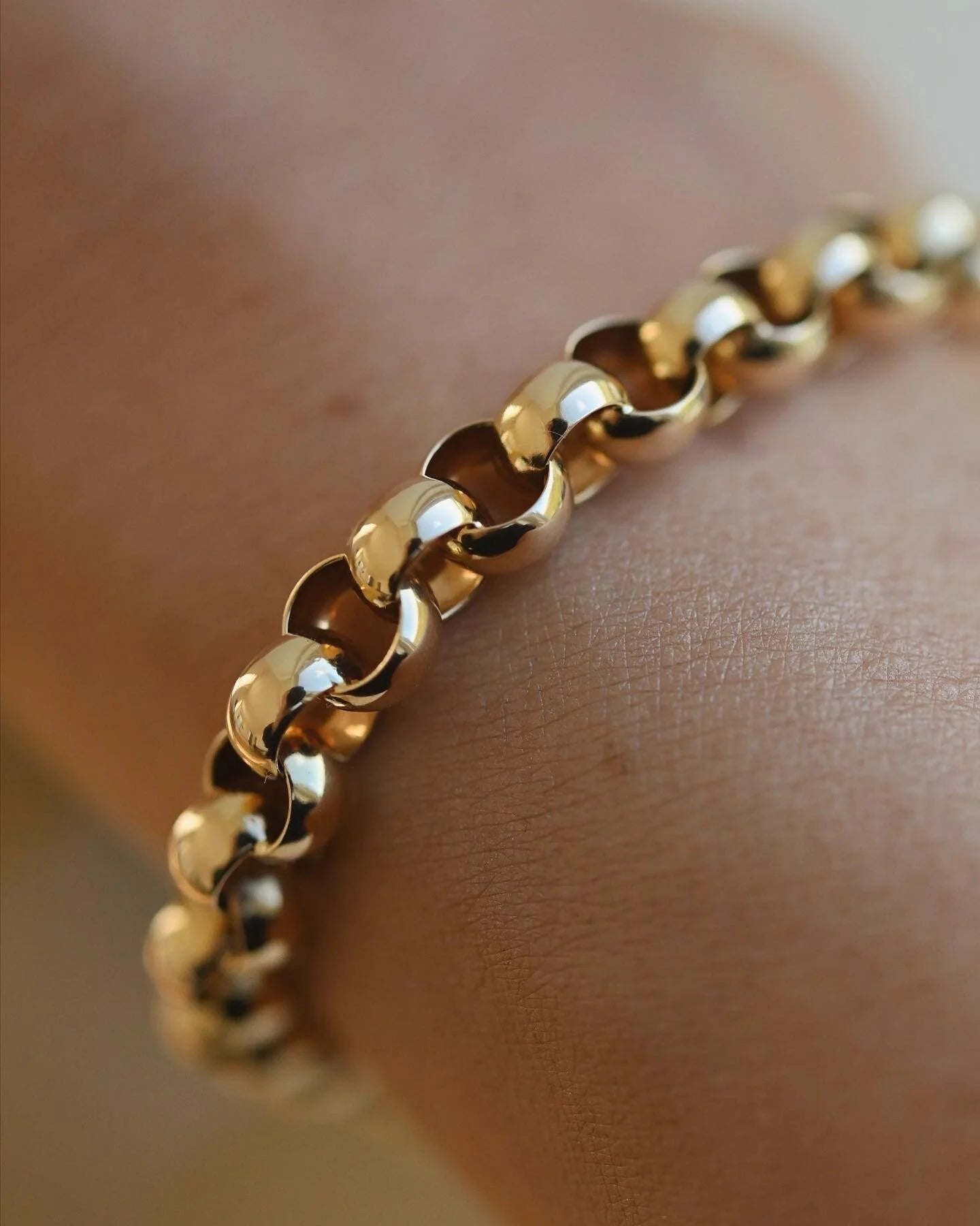 Perfect Condition Vintage Rolo Link Bracelet 18K Gold Sweden 1970