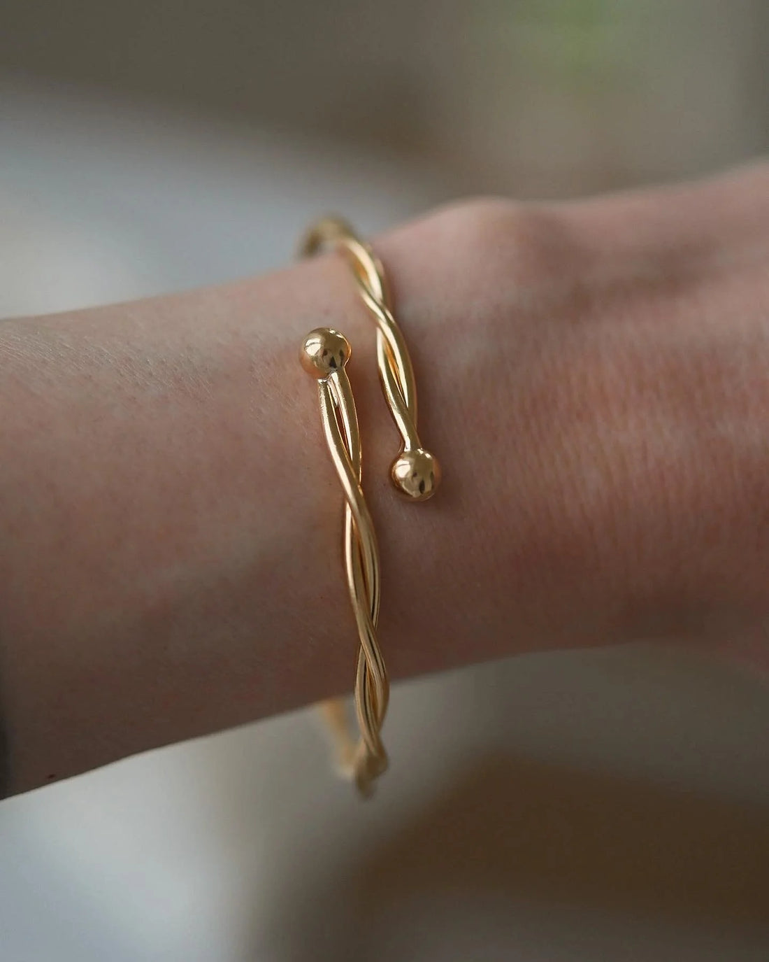 Sublime Danish Twisted Vintage Bangle 18K Gold