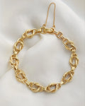 Adorable Engraved Antique Link Bracelet 18K Gold 1910s