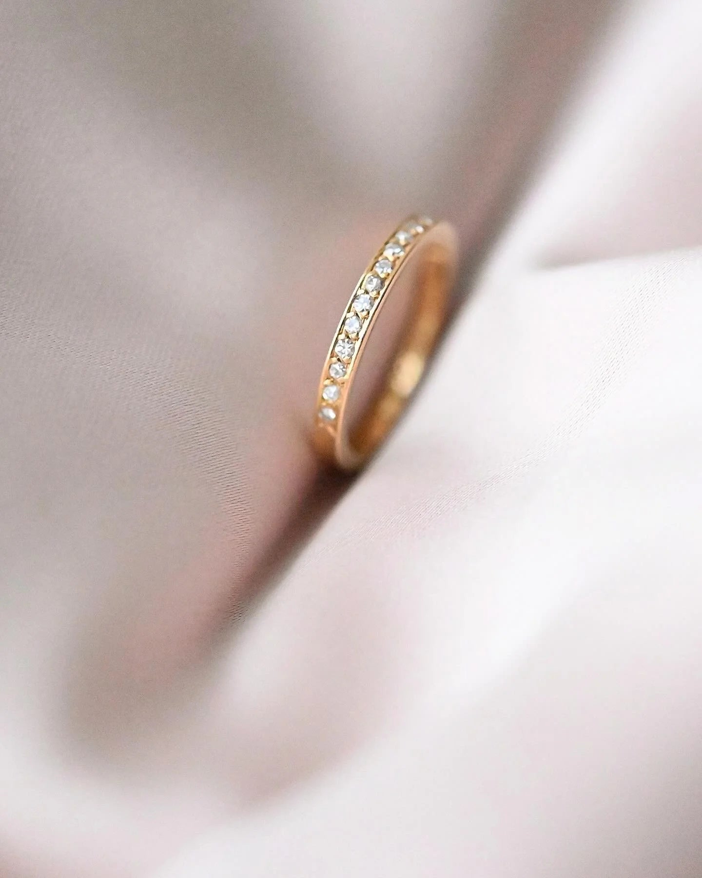 Sweet Old Stacking Band w Diamonds 18K Gold 1960 Sweden