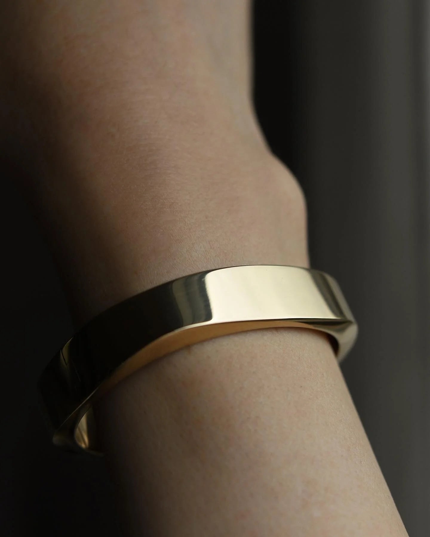 Smaller Sized Vintage Dream Bracelet w Angled Edges 14K Gold