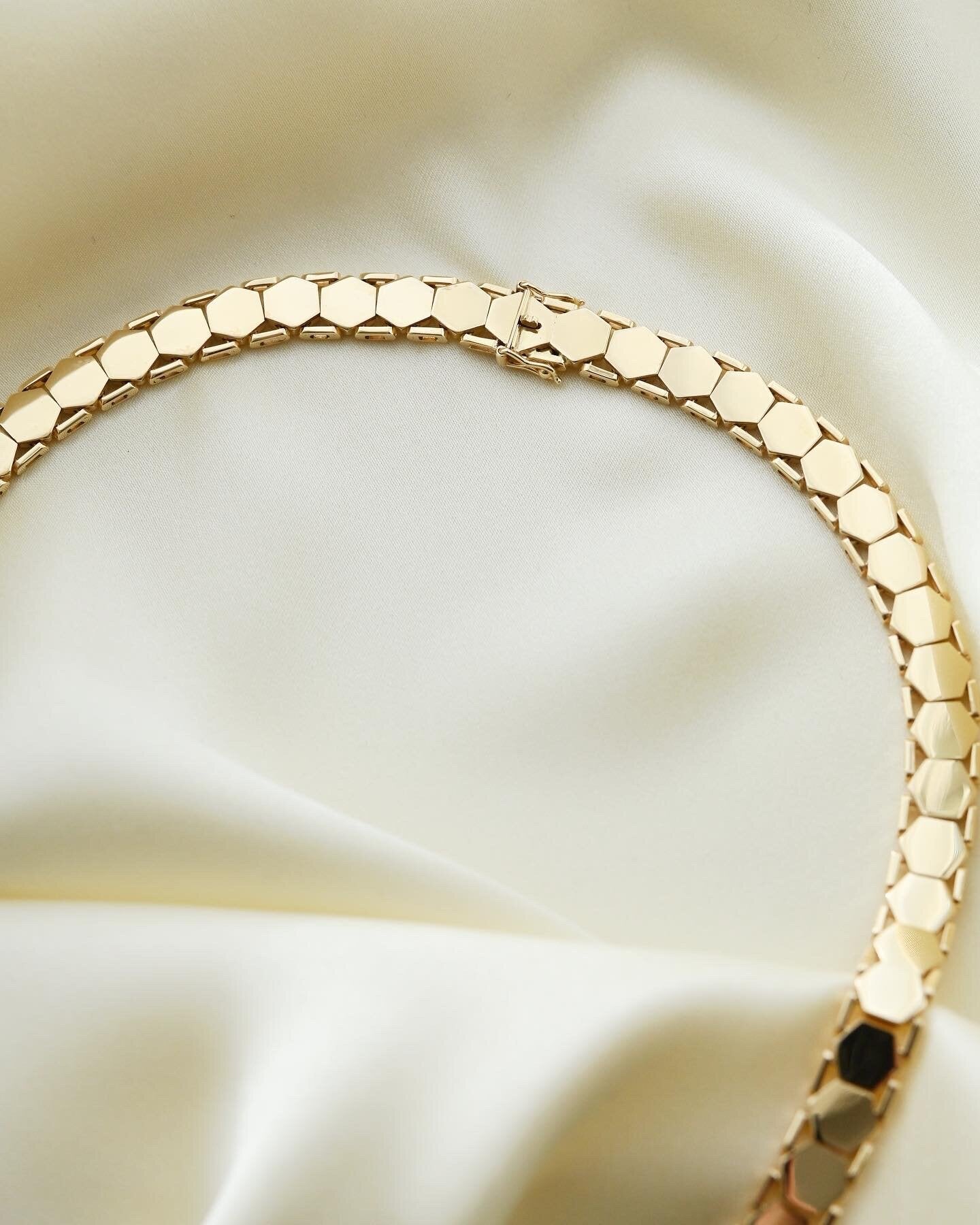 Outstanding Danish Vintage Bee Cell Link Necklace 14K Gold
