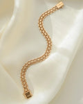 Stunning Feminine X Link Vintage Bracelet 18K Gold 1969