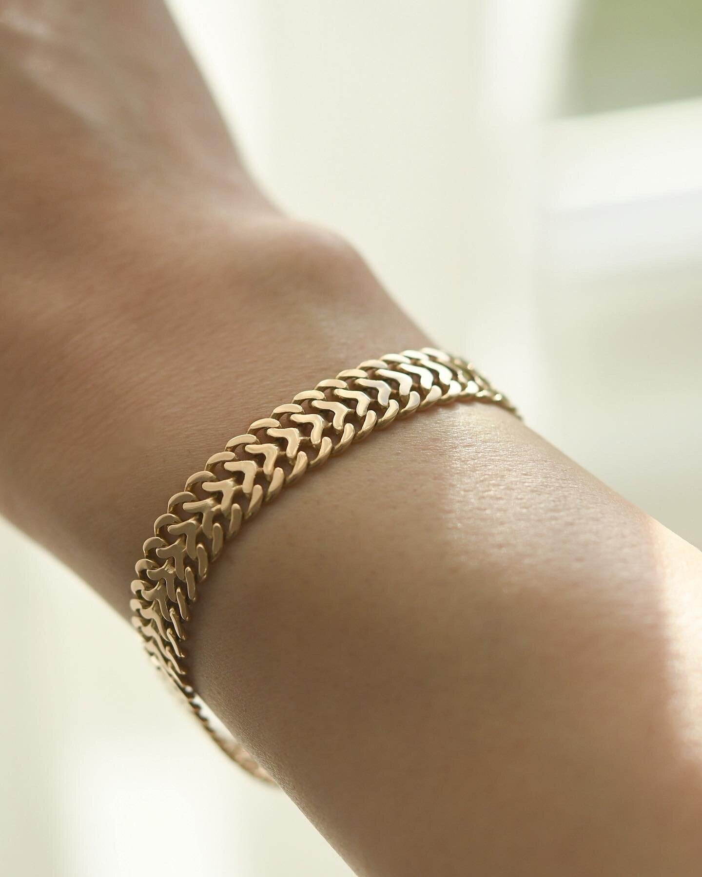Sublime Jumbo HerringBone Bracelet 18K Gold 1961