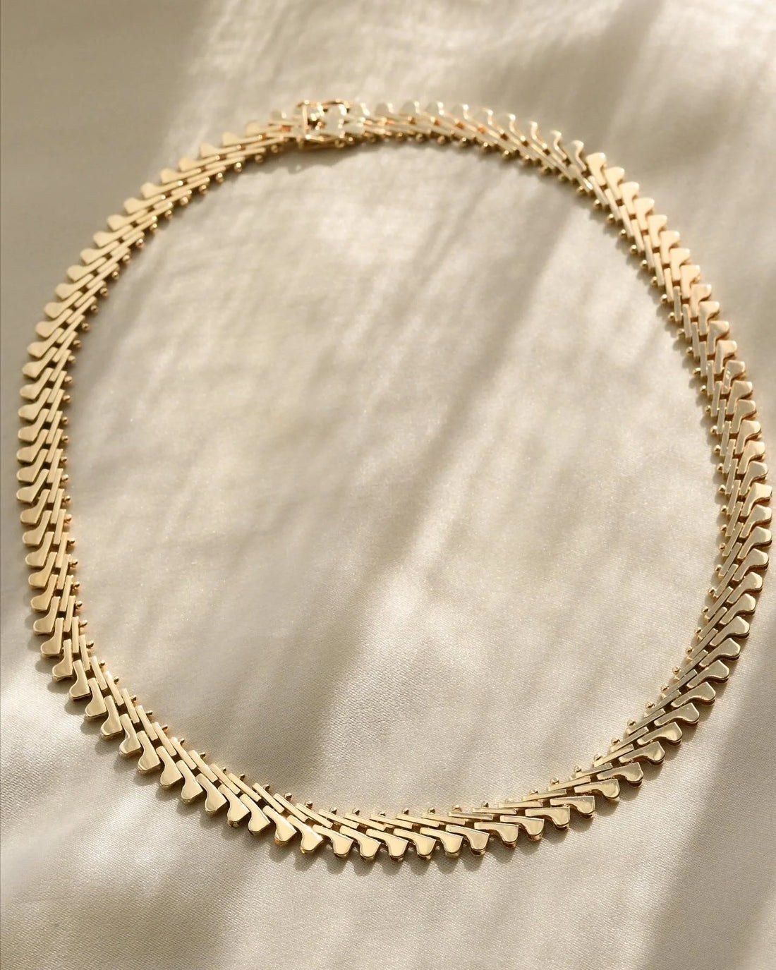 Fancy Link Vintage Necklace 14K 1970s