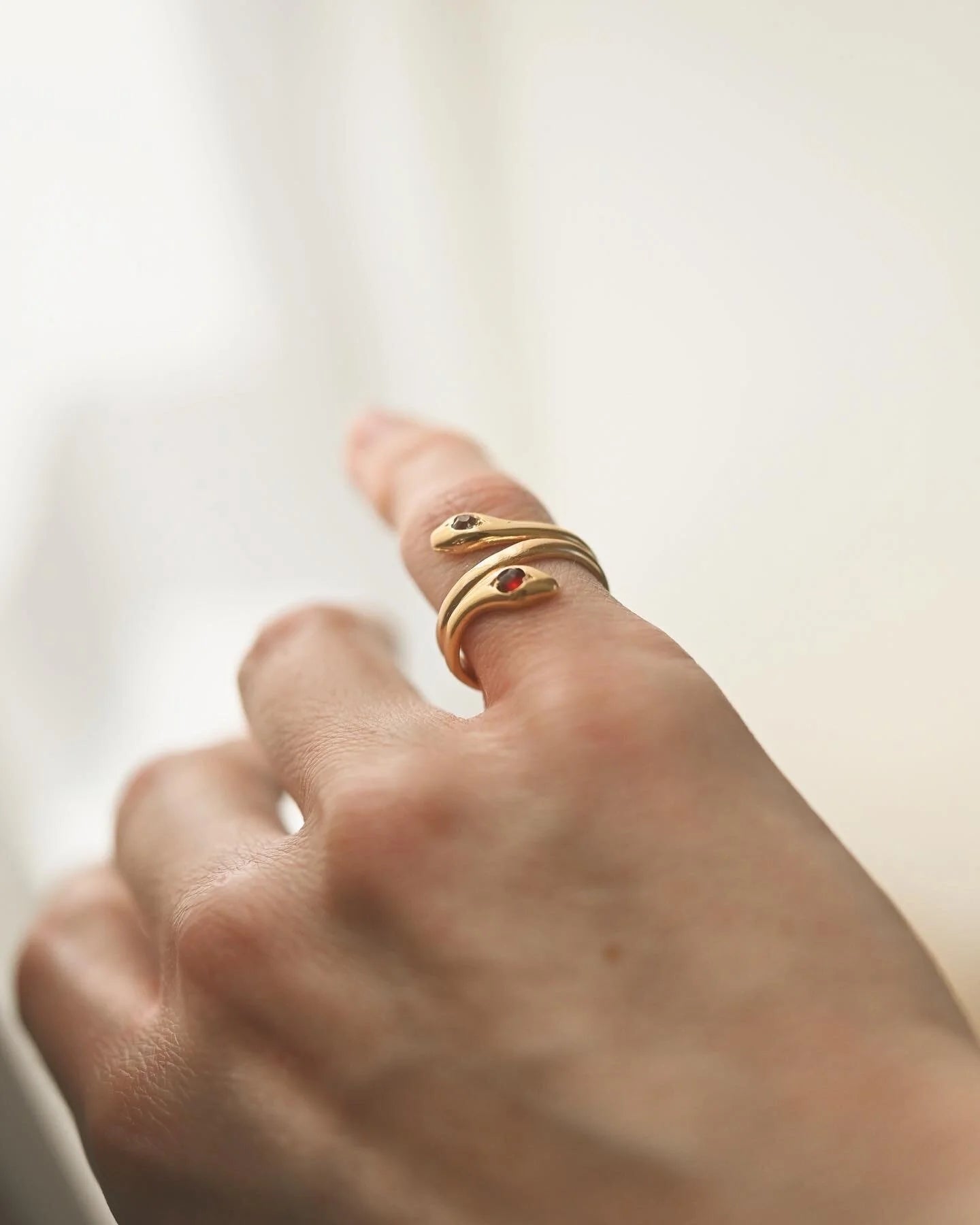 Antique Serpent Ring Garnet and Diamond 18K Gold 1923
