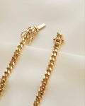 Absolutely Stunning Jo-Ans Curb Chain 18K Gold