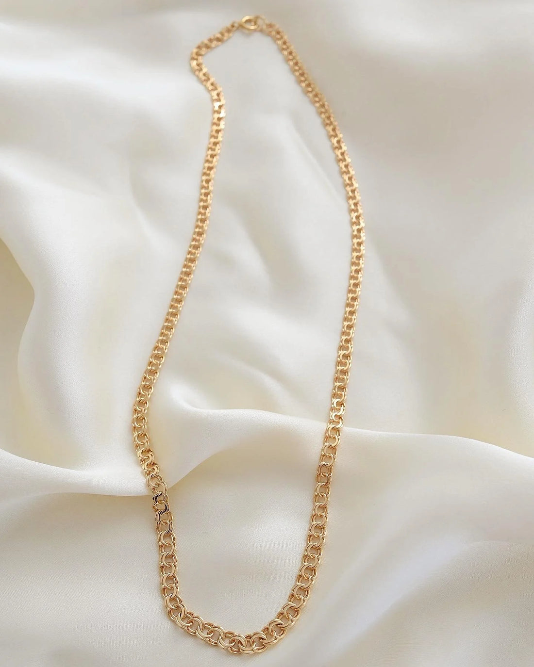 Swedish Glowing Vintage Necklace 18K Gold
