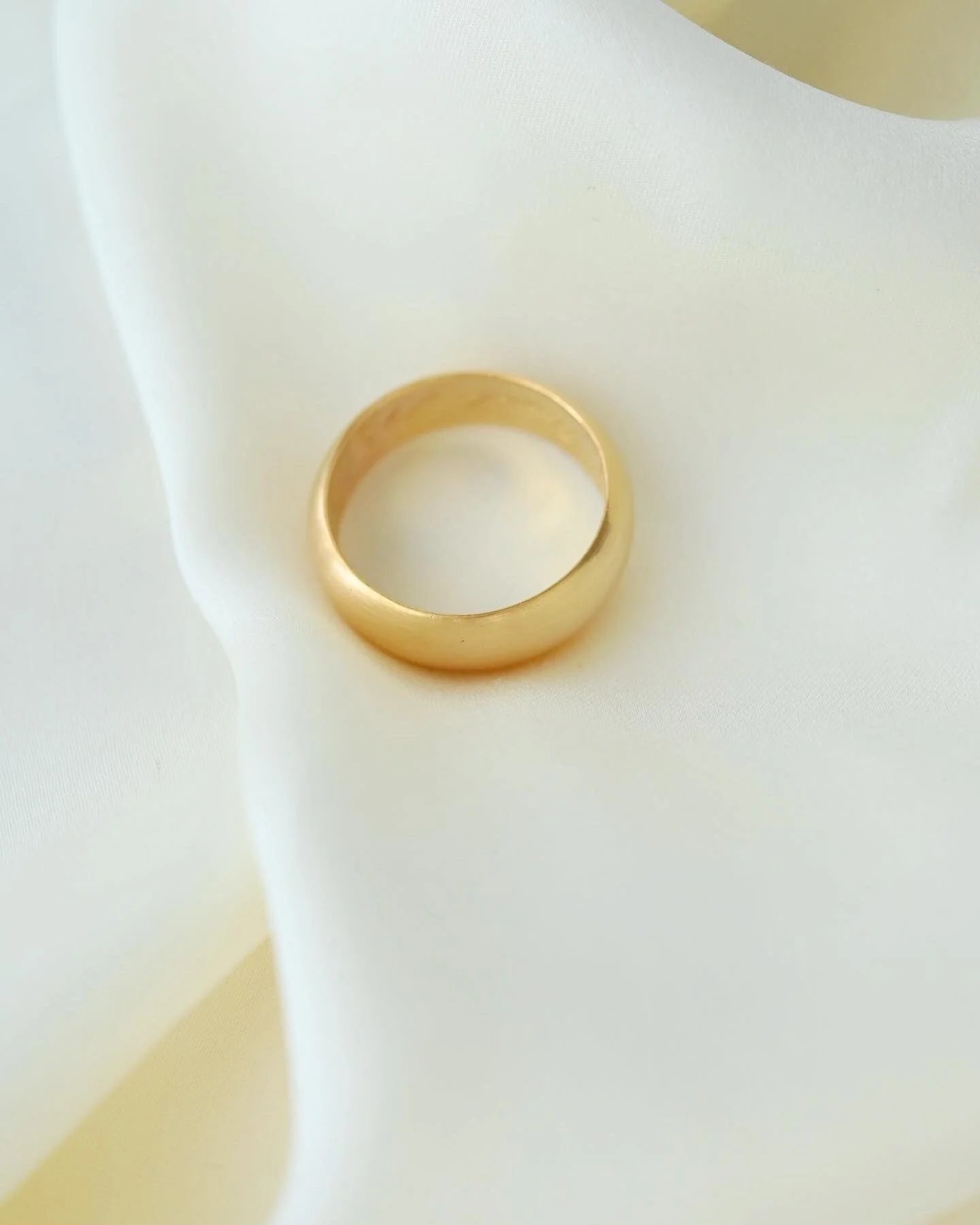 “Karl 1909” Antique Edwardian 9.5 Grams Dream Band 23K Gold