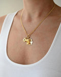 Perfect Antique Curb Link Chain with Mini Bolt Clasp 18K Gold 1900s