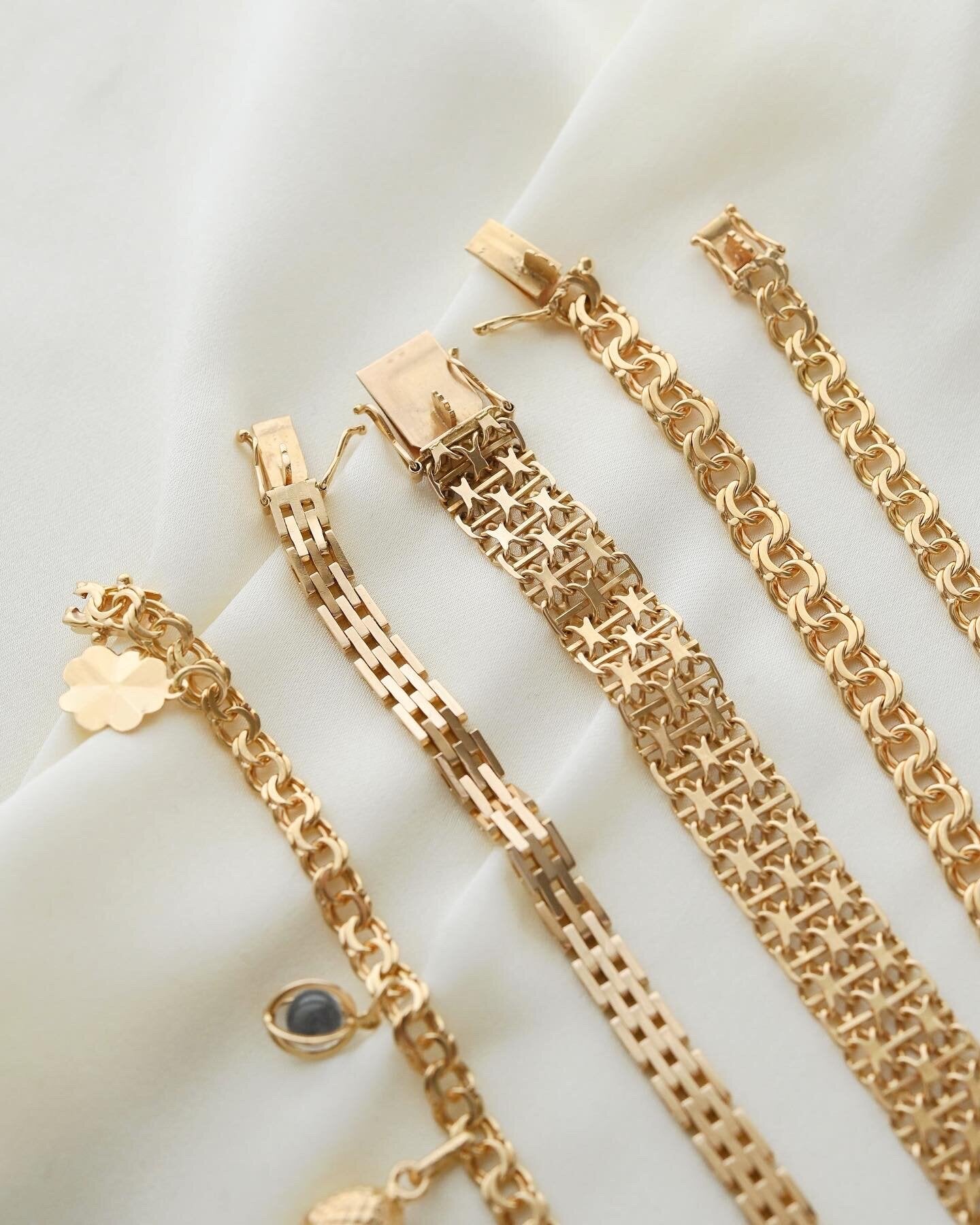 Selection of Special Swedish Vintage Bracelets 18K Gold Mid 1900s