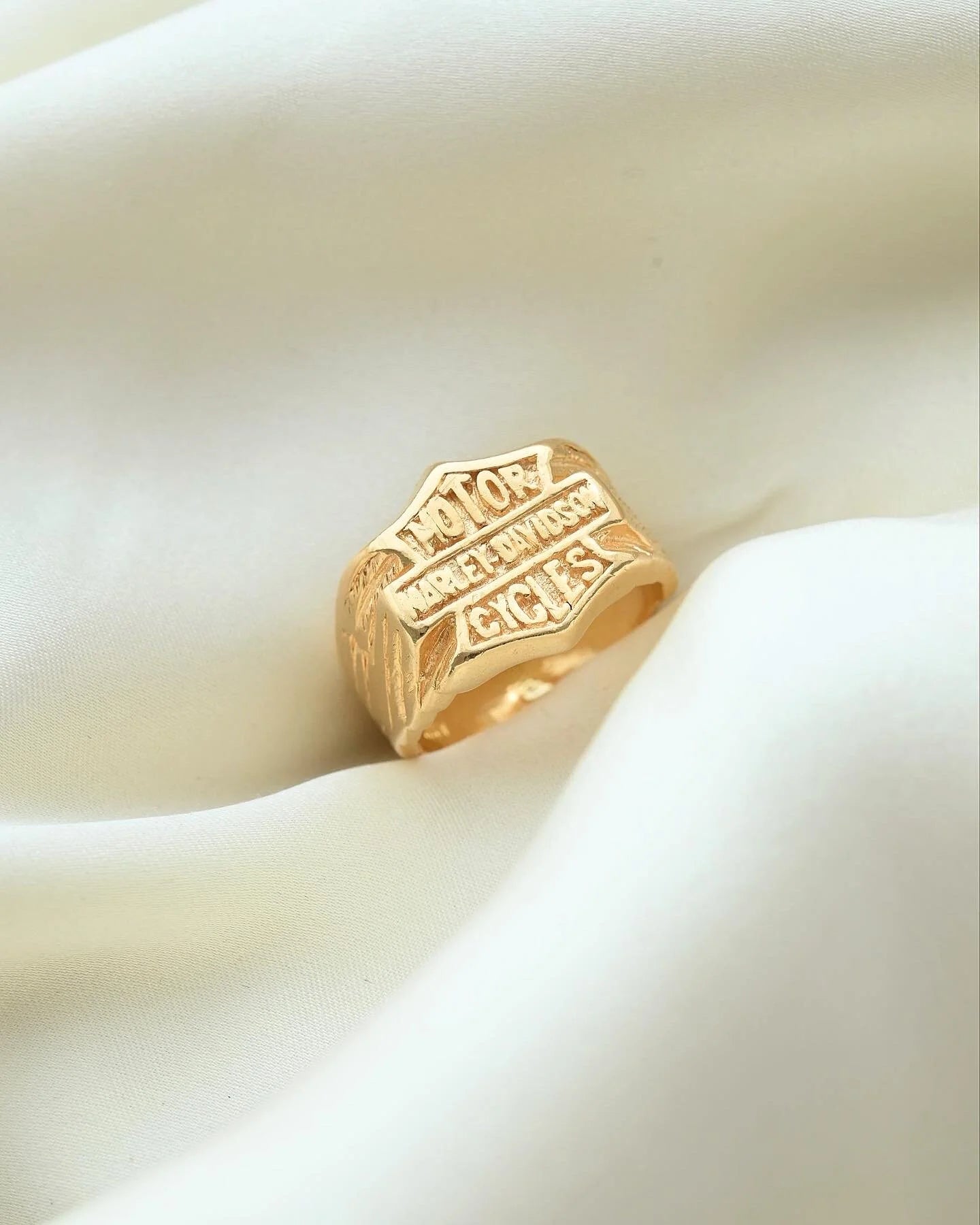 Amazing Collectible Harley Davidson Ring 15.5 Grams 18K Gold 1950s