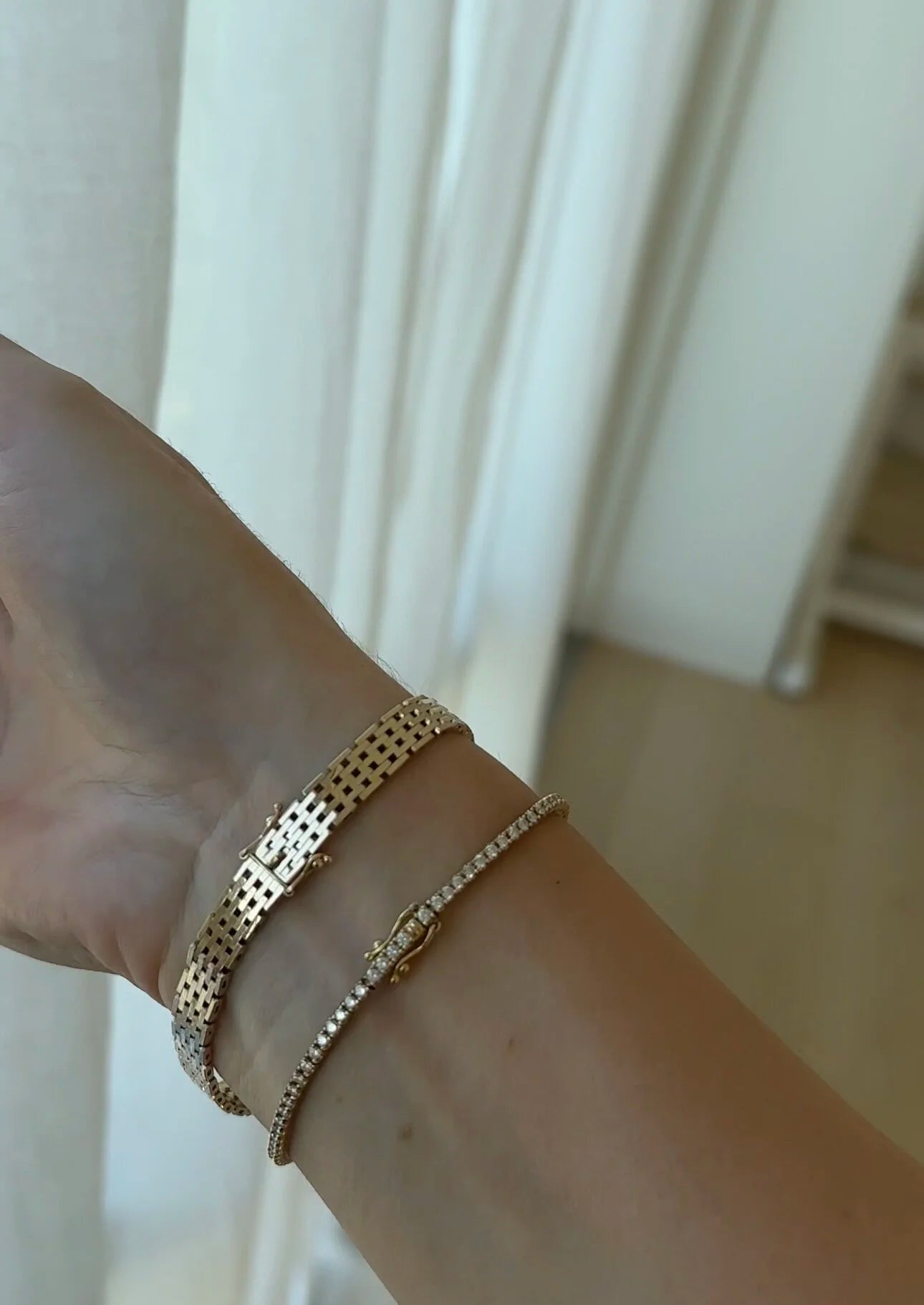 Beautiful Vintage Bracelet 14K Gold 1970s