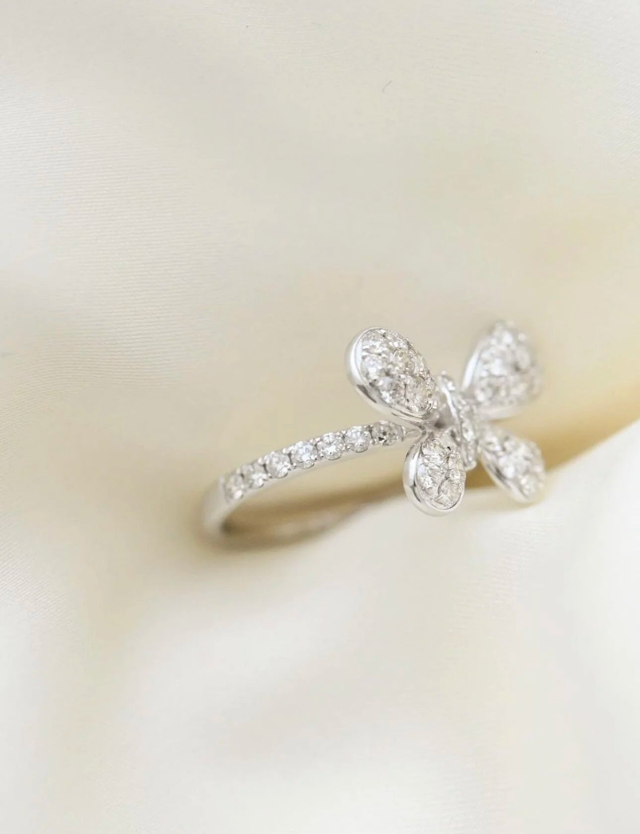 Estate Butterfly Ring 0.95 Carats VS Diamonds 18K White Gold