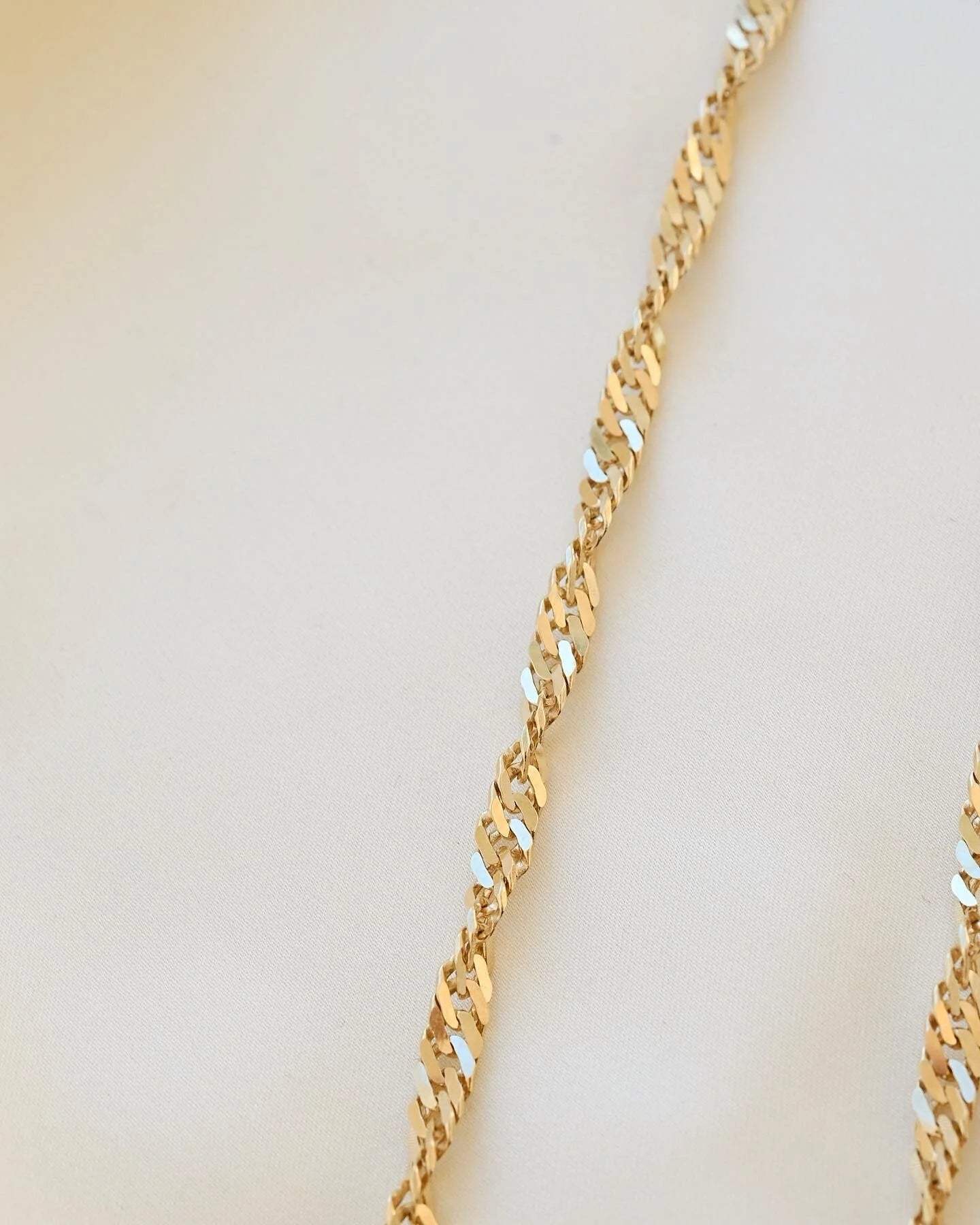 BIG Twisted Curb Link Chain 14K Gold 1980s