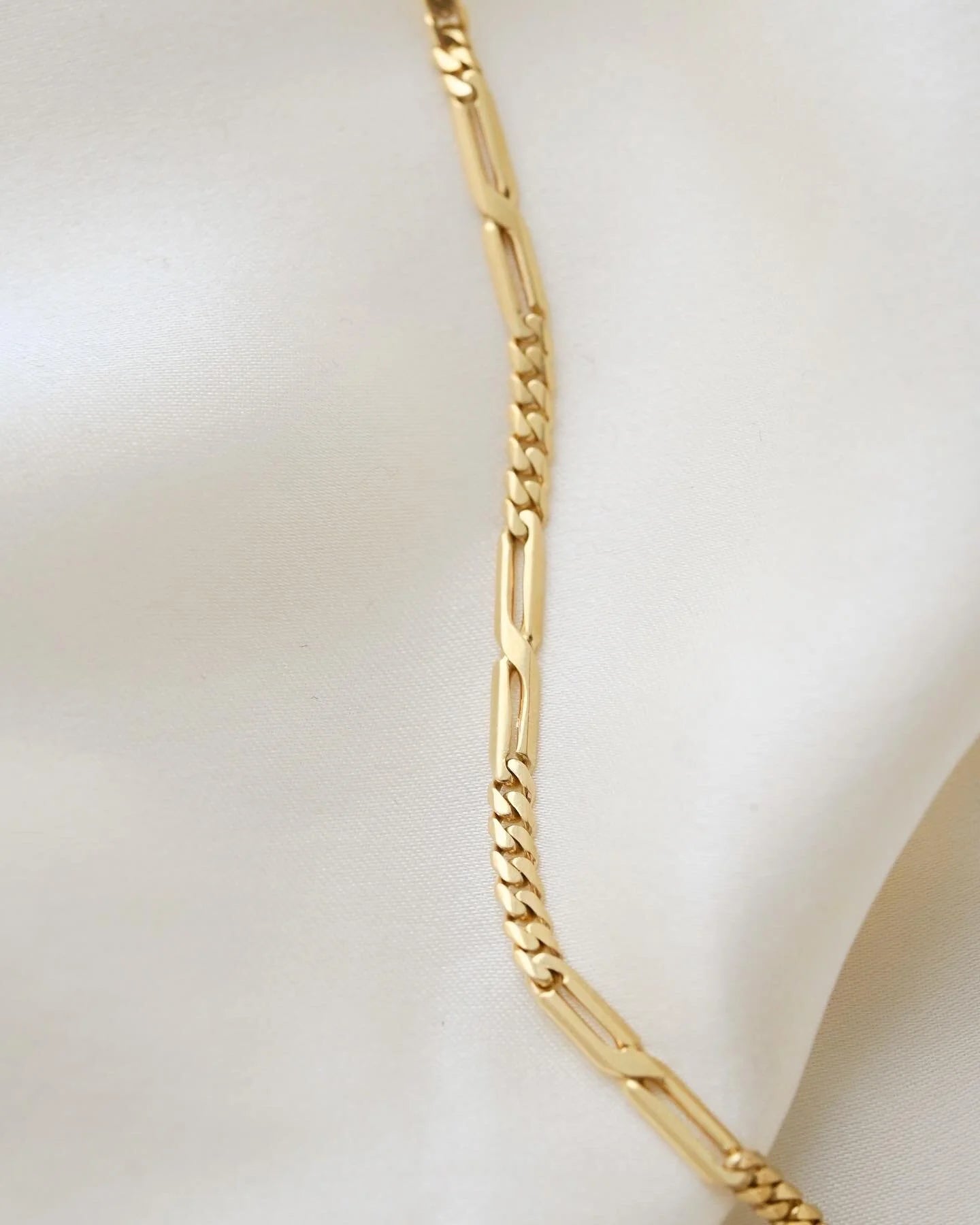 17 Inches Long Antique Watch Chain Necklace 18K Gold 1910s