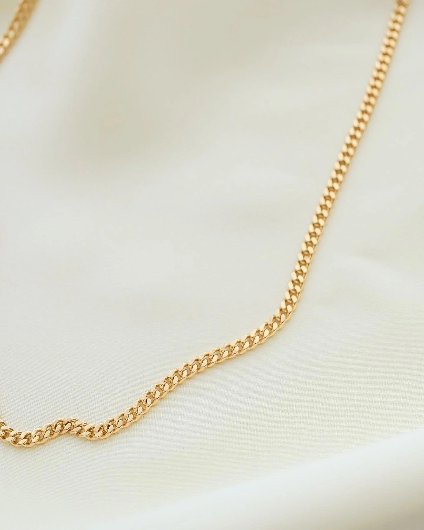 Beautiful Vintage Curb Link Chain