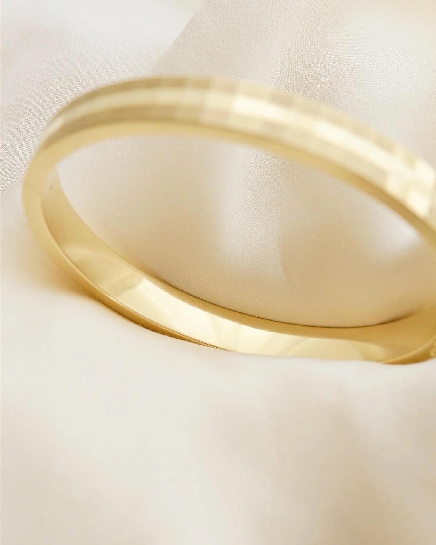 Super Heavy Gorg Bangle 14K Gold 1970s Sweden