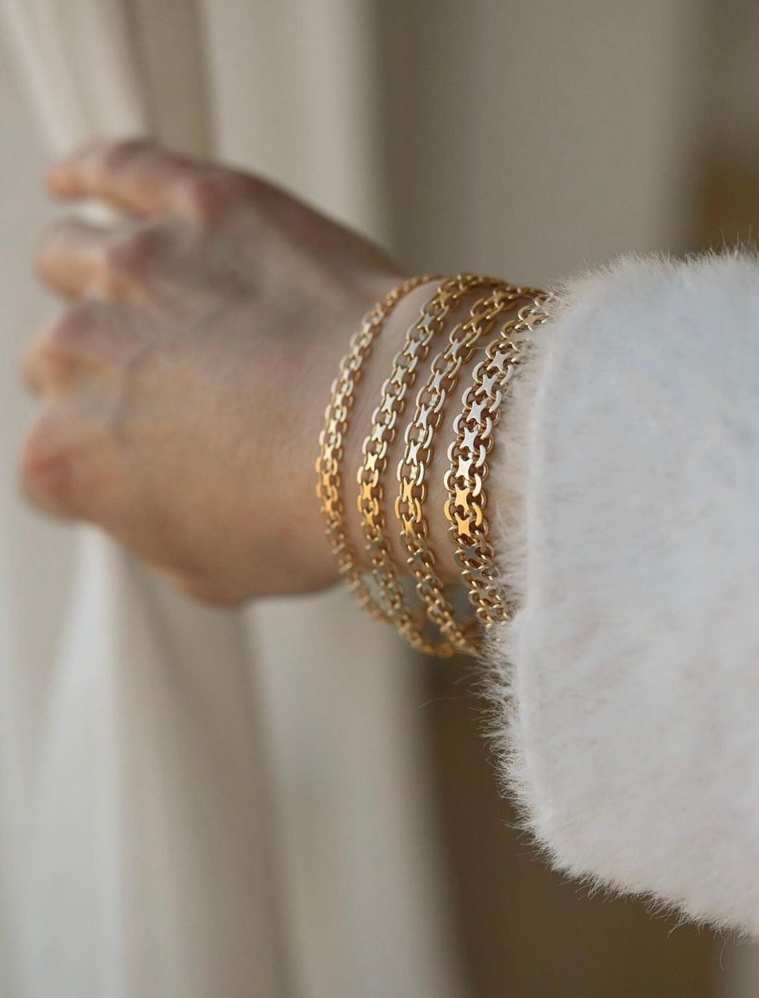 Amazing Rare Mid Century Swedish Single Row Star Link Bracelets 18K Gold