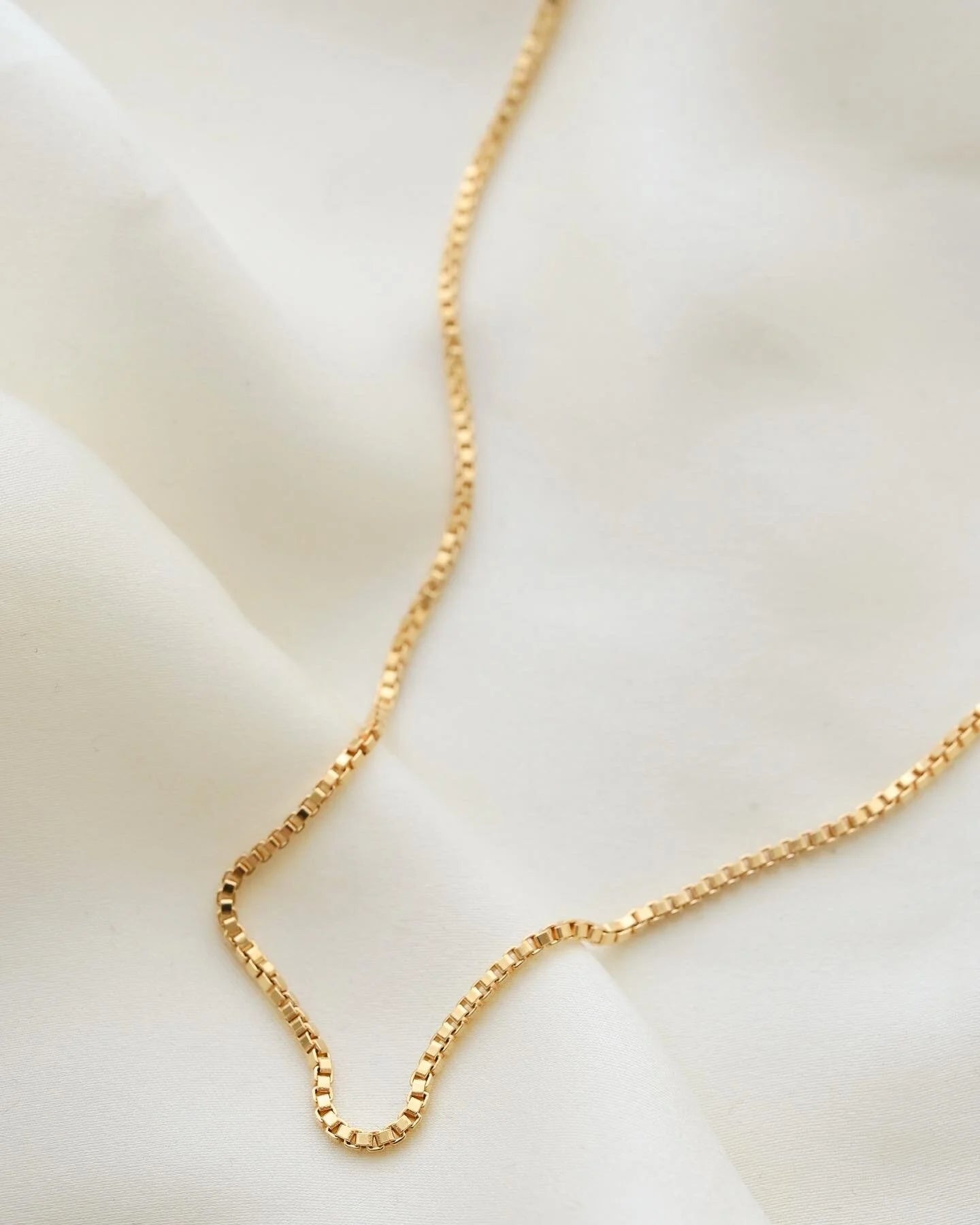 Classic Long 23 Inches 1980s Box Chain 18K Gold