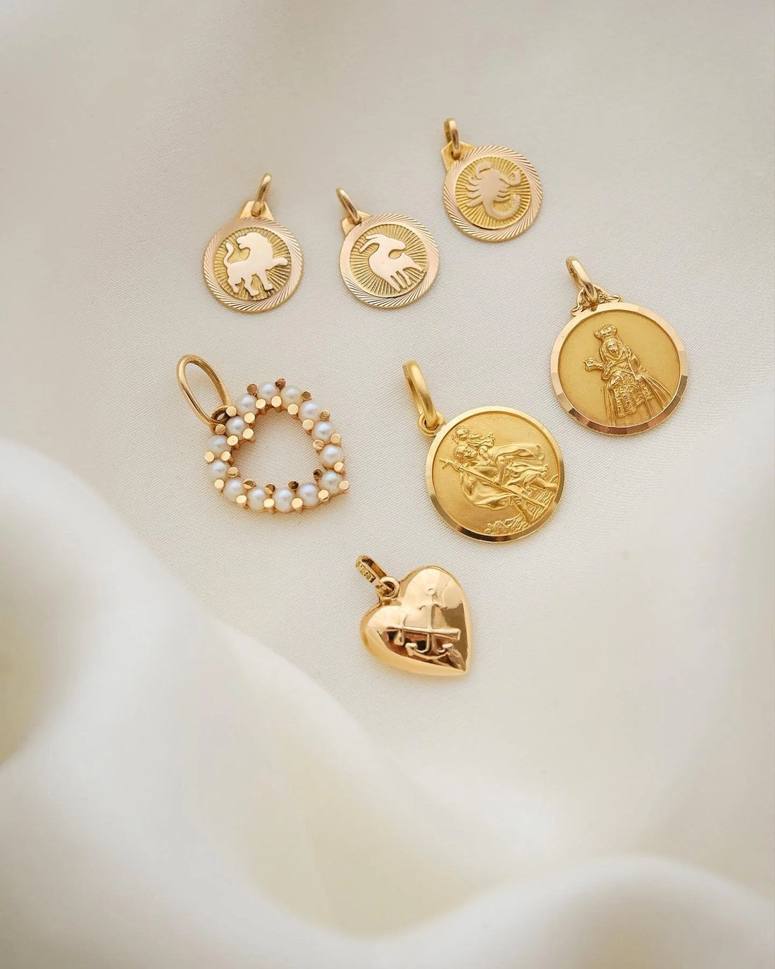 The Best Vintage Charms 18K Gold 1970s