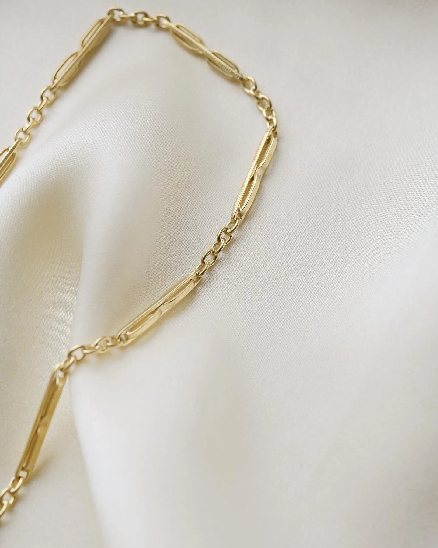 Cute Vintage Watch Chain Choker 14K Gold