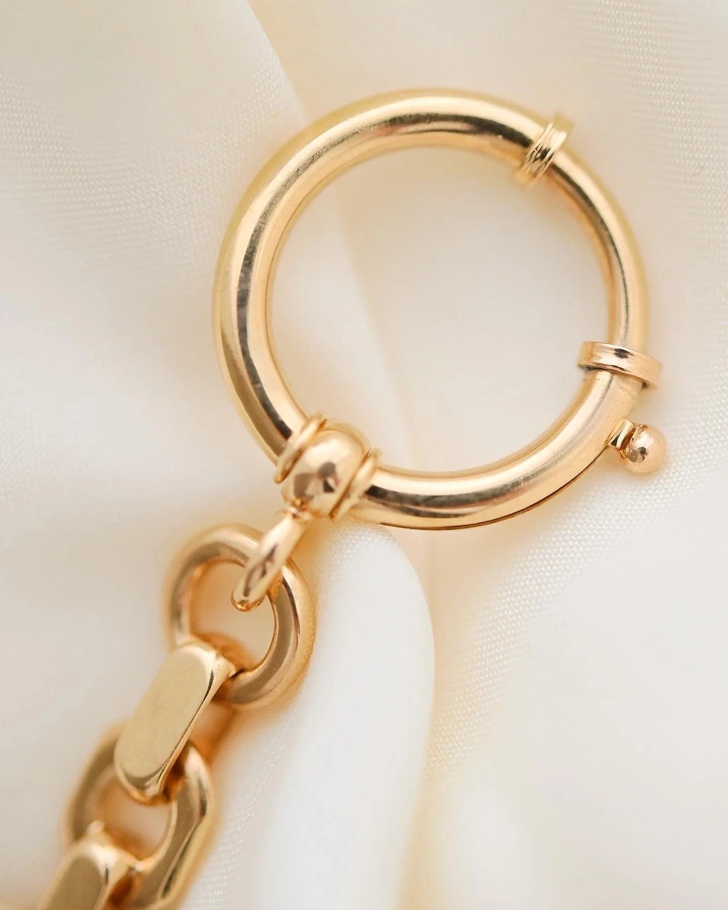 Extraordinary RARE Watch Chain Bracelet 18K Gold 1925