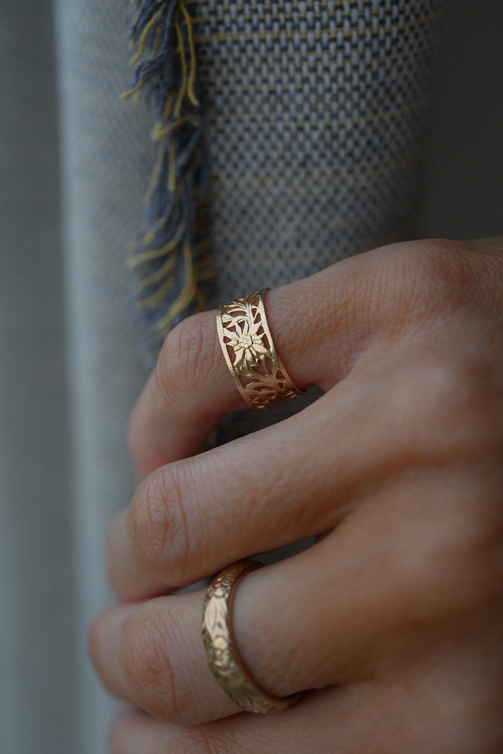 Blooming Flowers Ring 18K Gold 1900s