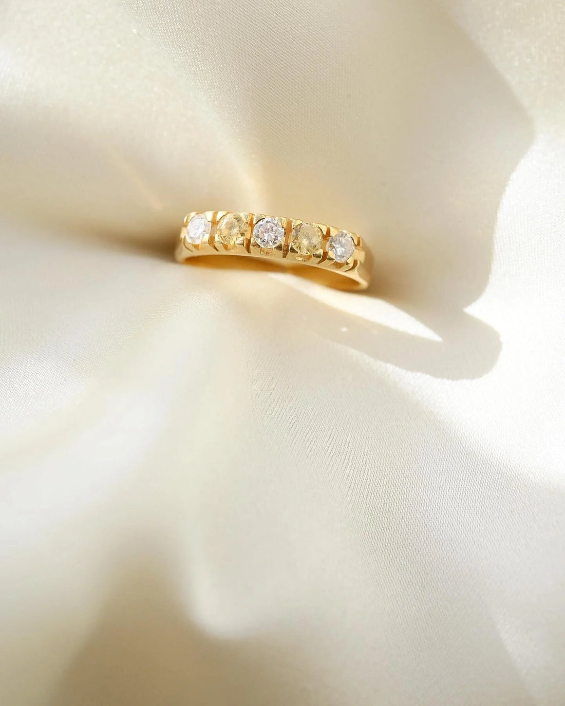 Lemon and Sunshine Ring w Diamonds 18K Gold
