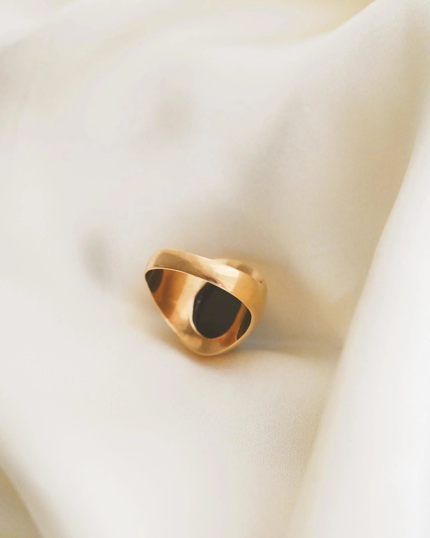 Black Onyx Ring 18K Gold 1962