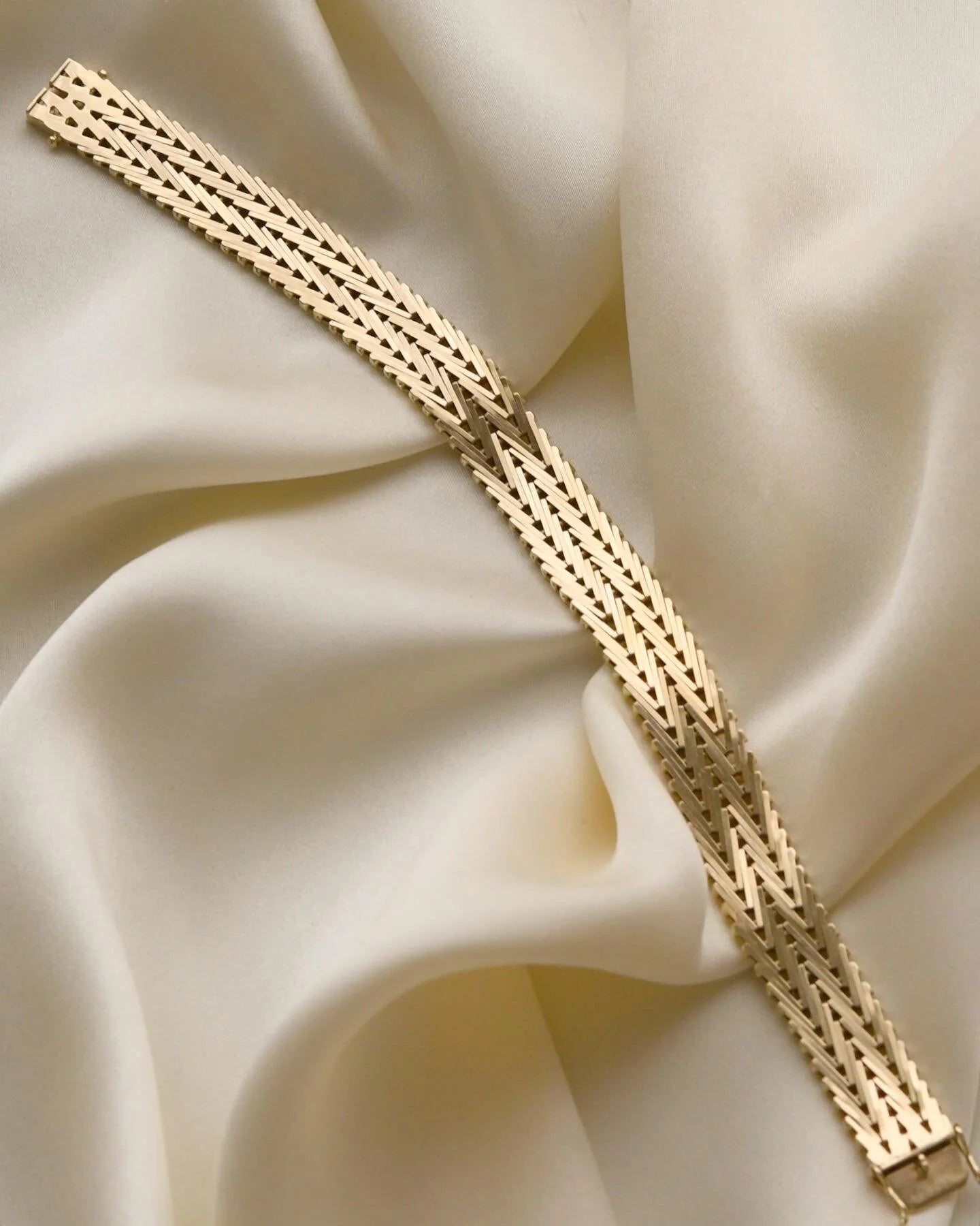 Special Danish Geneva Vintage Bracelet 14K Gold