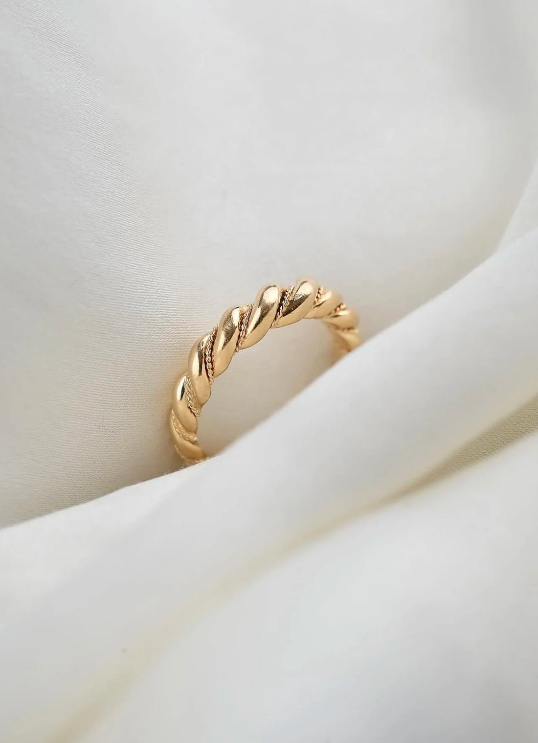 Incredible Swedish Vintage Ring Twisted Size 6 18K Gold