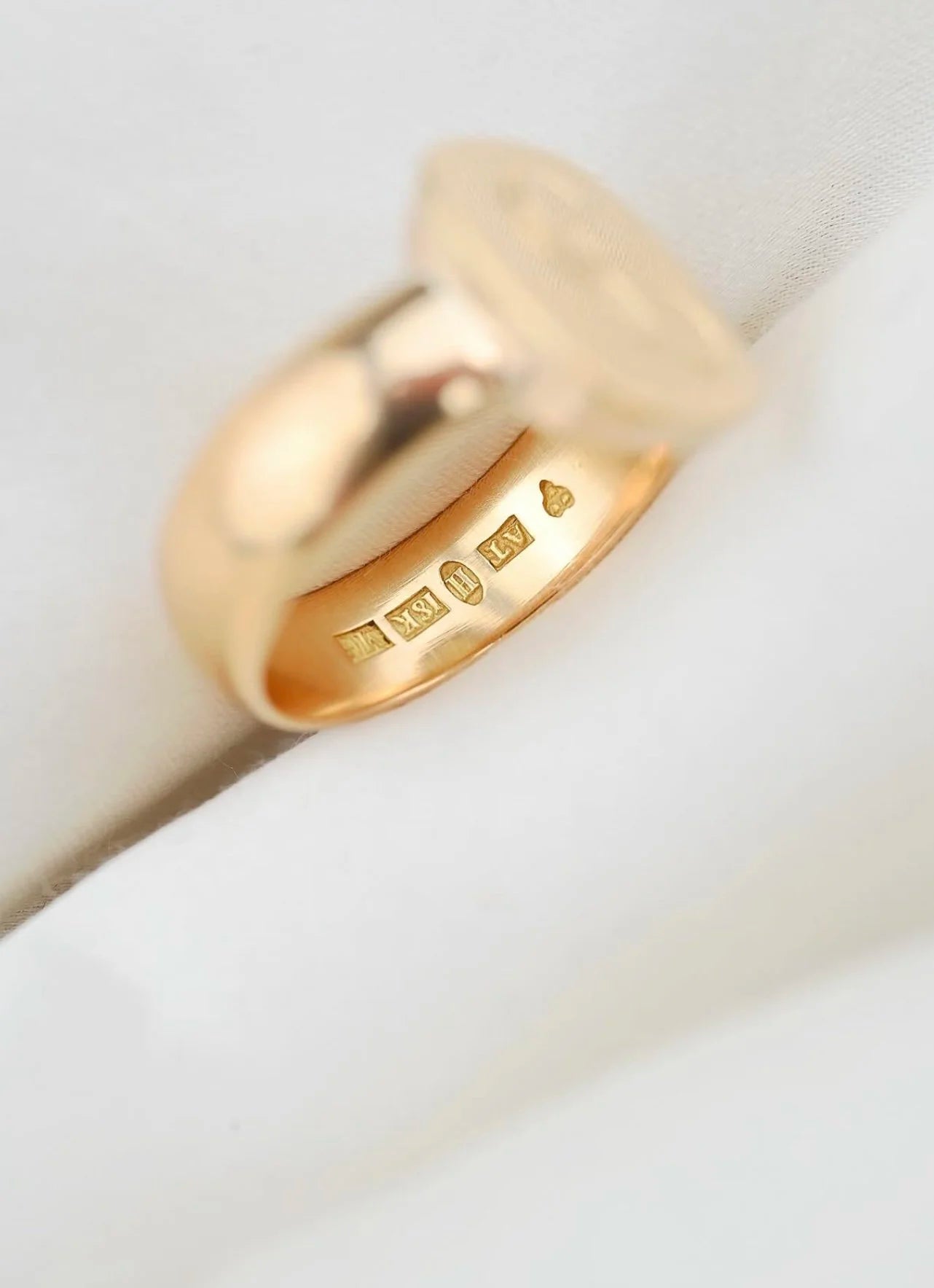 136 Year Old F Signet Ring 18K Gold 1890