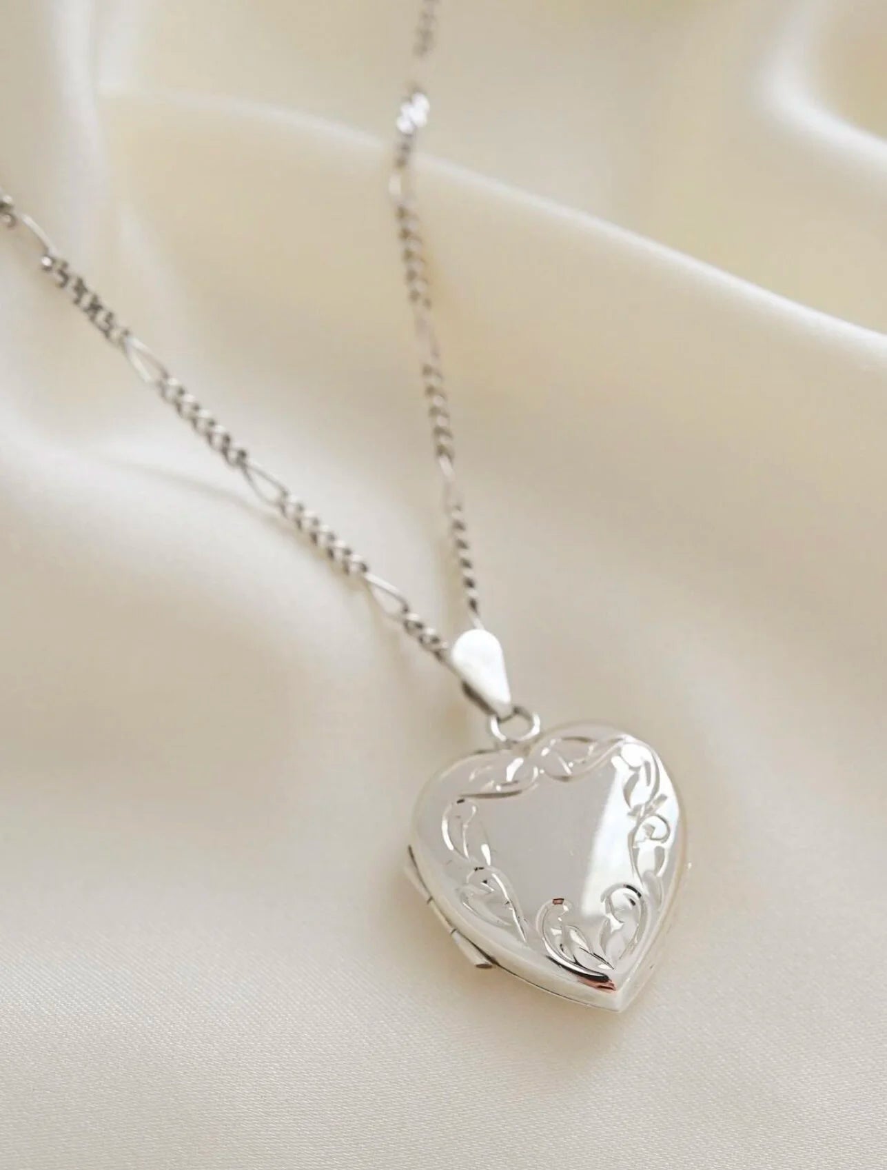 The Cutest Vintage Silver Puffy Silver Heart Locket Pendant