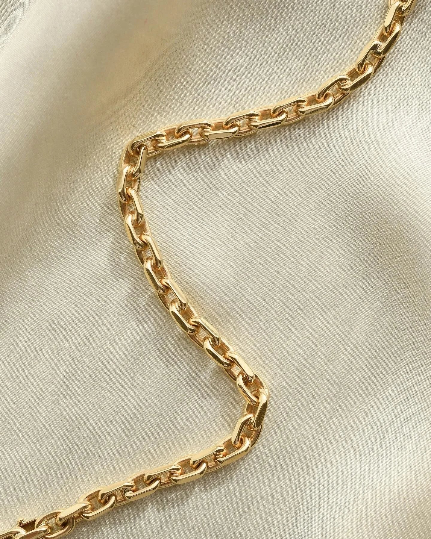 Glowing Vintage Anchor Link Bracelet 20 Grams 14K Gold