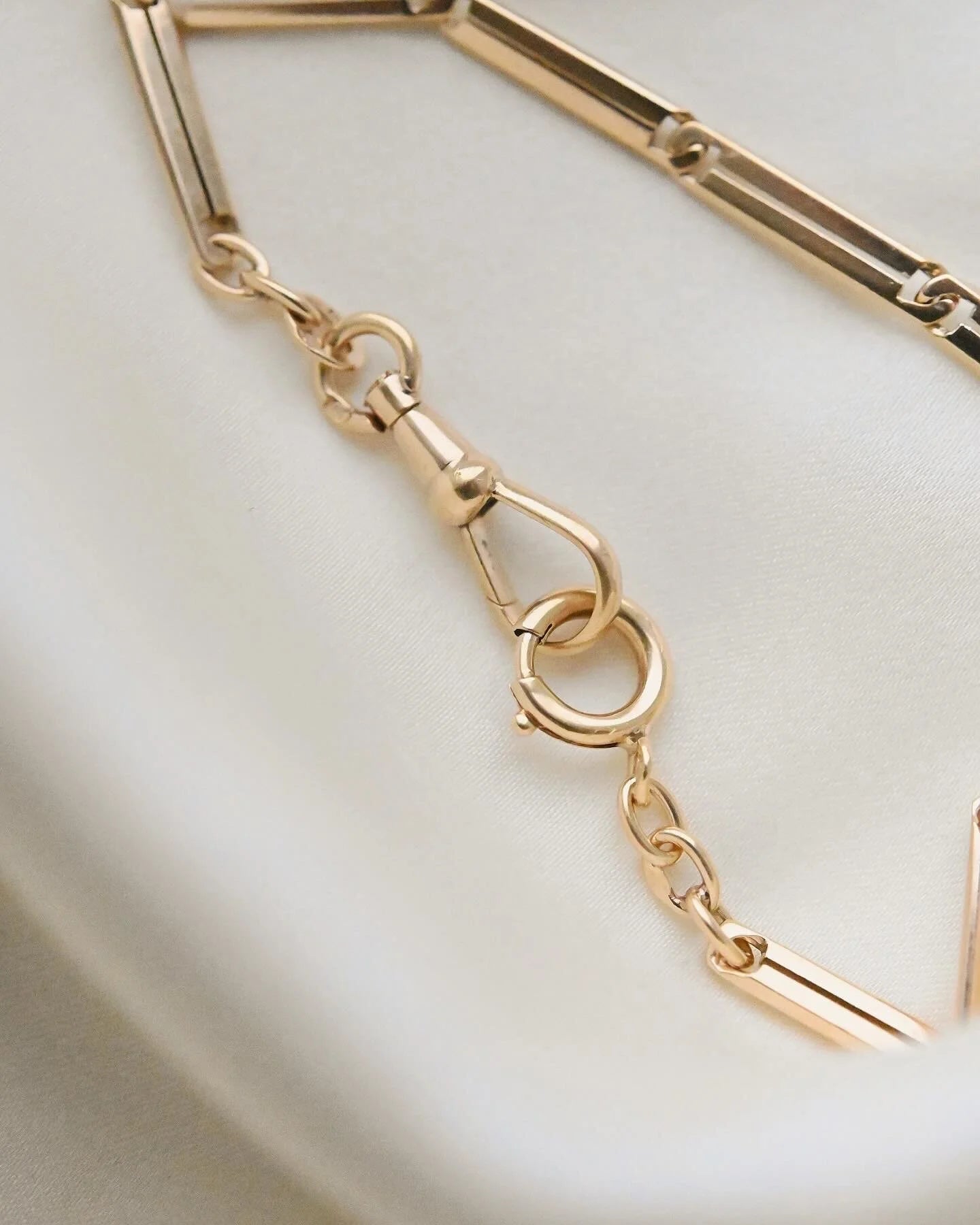 Magical Rare 16.5 Inches Long Antiwue Watch Chain Fancy Bar Link 18K Gold 1910