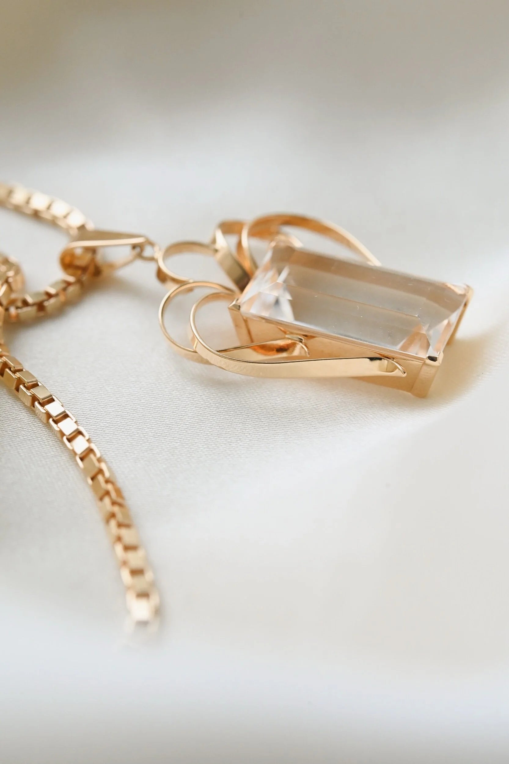 Beautiful Swedish Mid Century Pendant 18K Gold 1949
