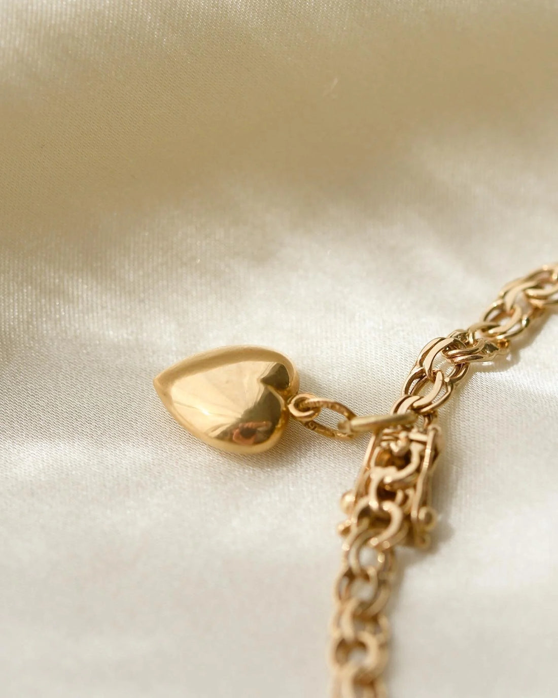 Gorg Bismarck Chain with Puffy Heart 14K Gold 1966