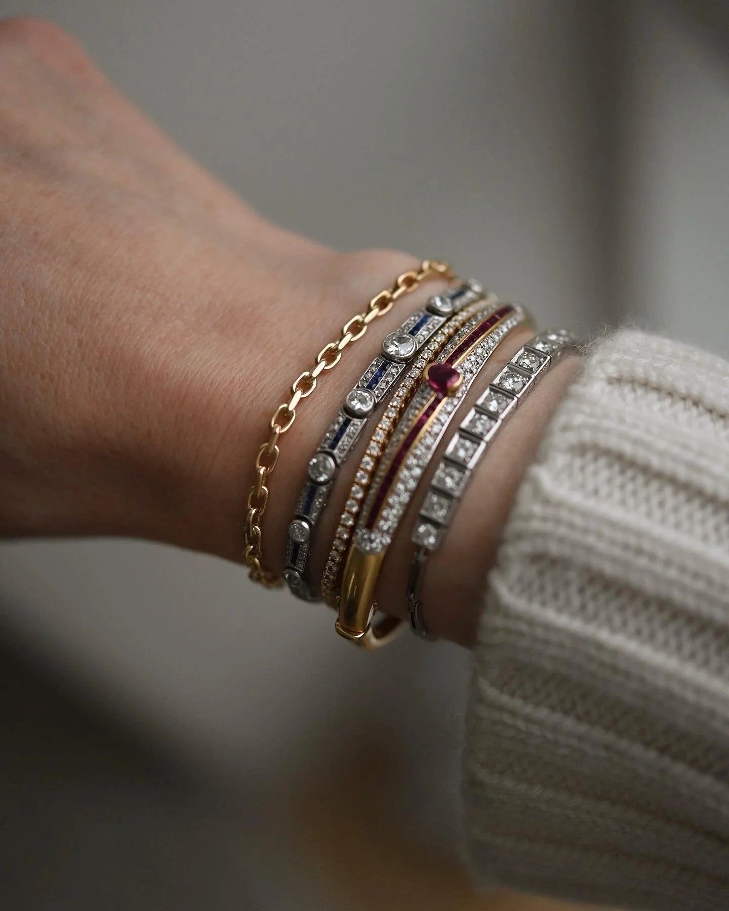 Tiny-Wrist Anchor Bracelet 14K Gold 1947-1970