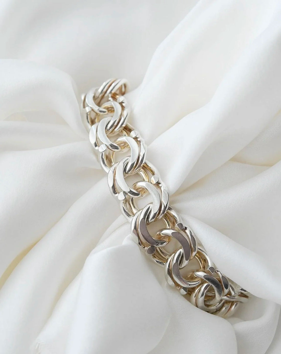 Extraordinary Beautiful Big Mid Century Vintage Silver Bracelet 1976