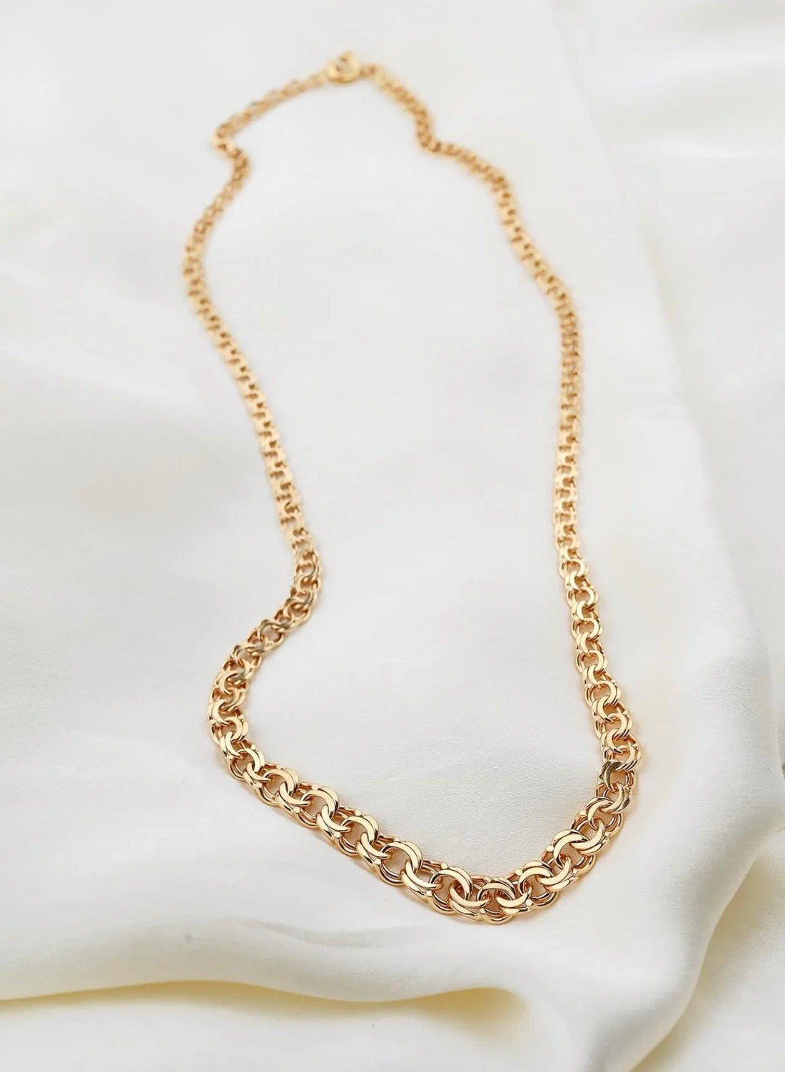 Extraordinary Weighty Beautiful Vintage Bismarck Necklace 18K Gold 1960s