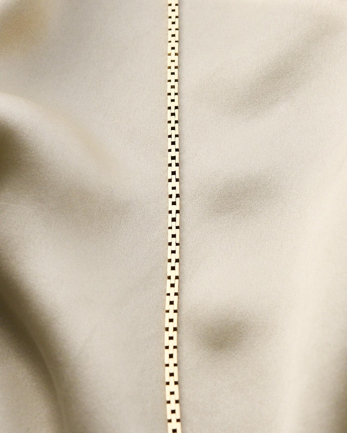 Rare Width Brick Link Chain 14K Gold 1960s