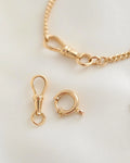 Set of an Antique Dog clip and Loop Claps 18K Gold Beg 1900s
