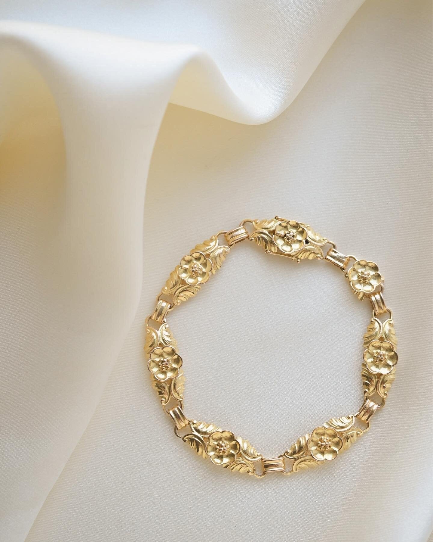 Rare Antique Bracelet By Georg Jensen 18K Gold Beg. 1900s