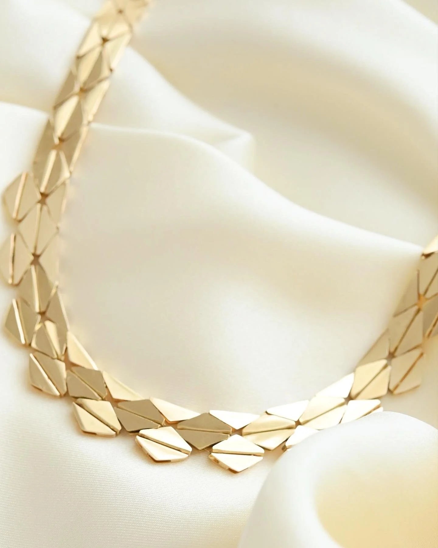 Outstanding Danish Vintage Bee Cell Variation Link Necklace 14K Gold
