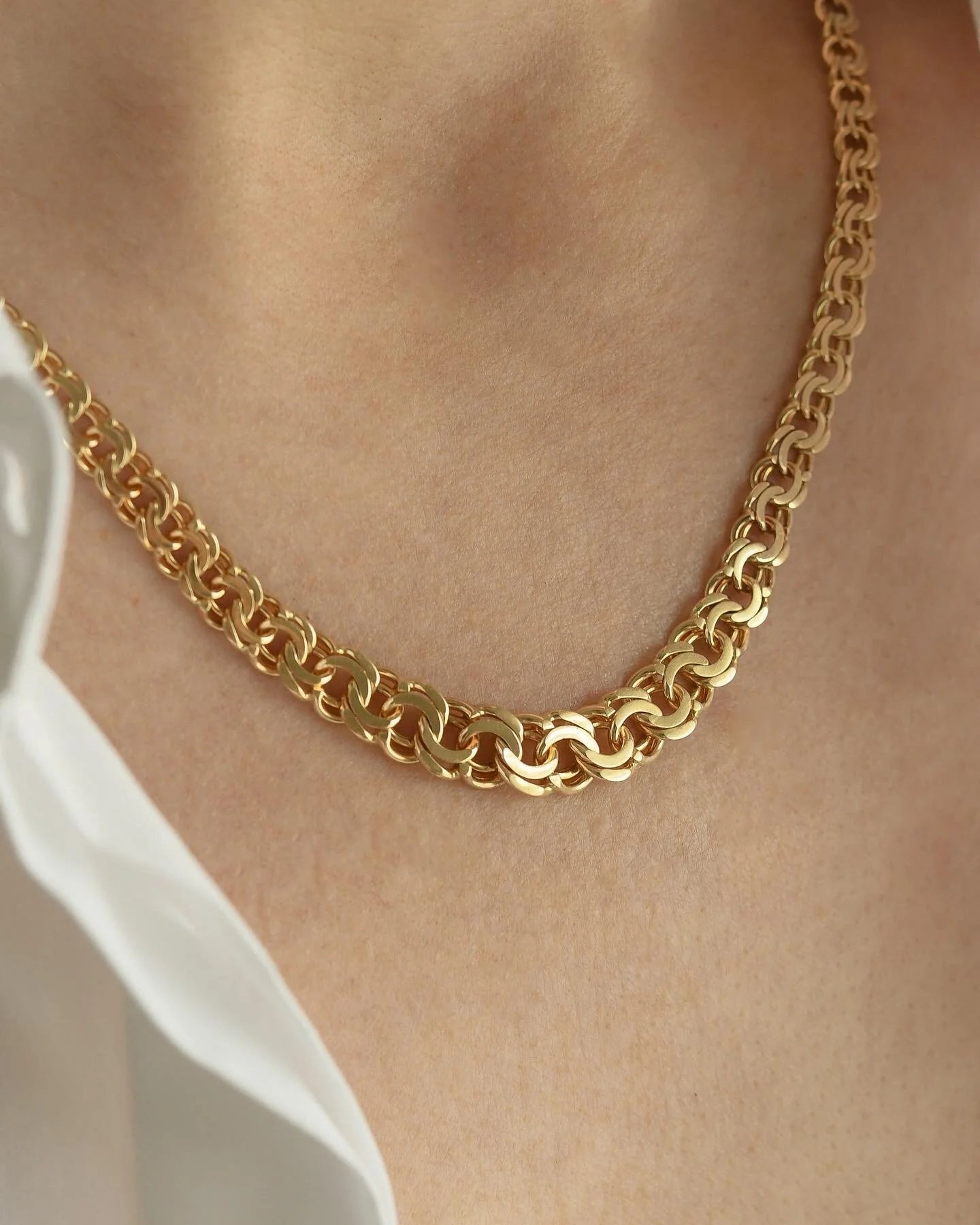 Gorgeous Radiant Bismarck Chain 21 Grams 14K Gold 1950s