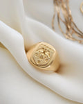 Swedish Vintage Signet Ring Incribed Latin 18K Gold Beg. 1900s